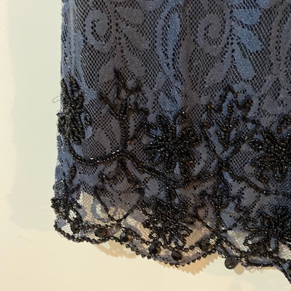 Blouse❌SOLD❌ - Picture 2 of 4